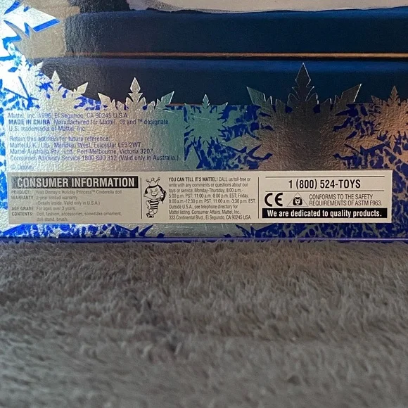 Mattel Holiday Princess Cinderella Barbie- Blue and Silver - Picture 7 of 9